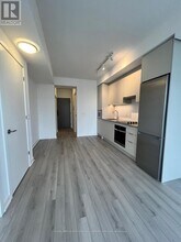 3079 Trafalgar Rd in Oakville, ON - Building Photo - Building Photo