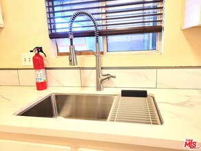 2501 W Redondo Beach Blvd in Gardena, CA - Building Photo - Building Photo