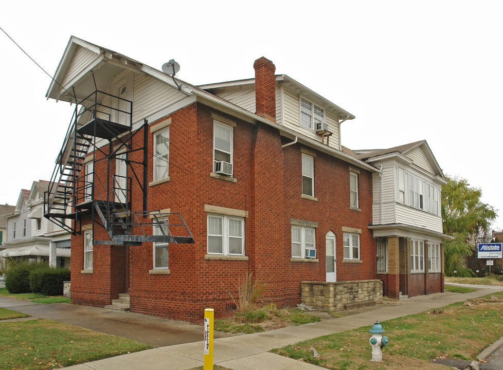 642 7th St in Huntington, WV - Building Photo