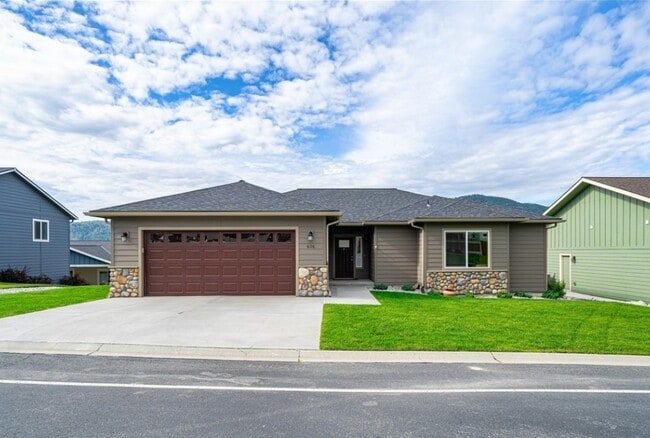 property at 608 Havenwood Dr