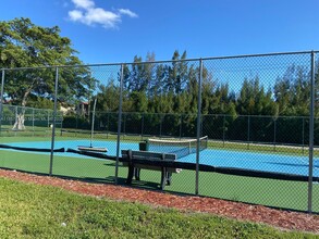 12601 SW 13th St in Pembroke Pines, FL - Building Photo - Building Photo