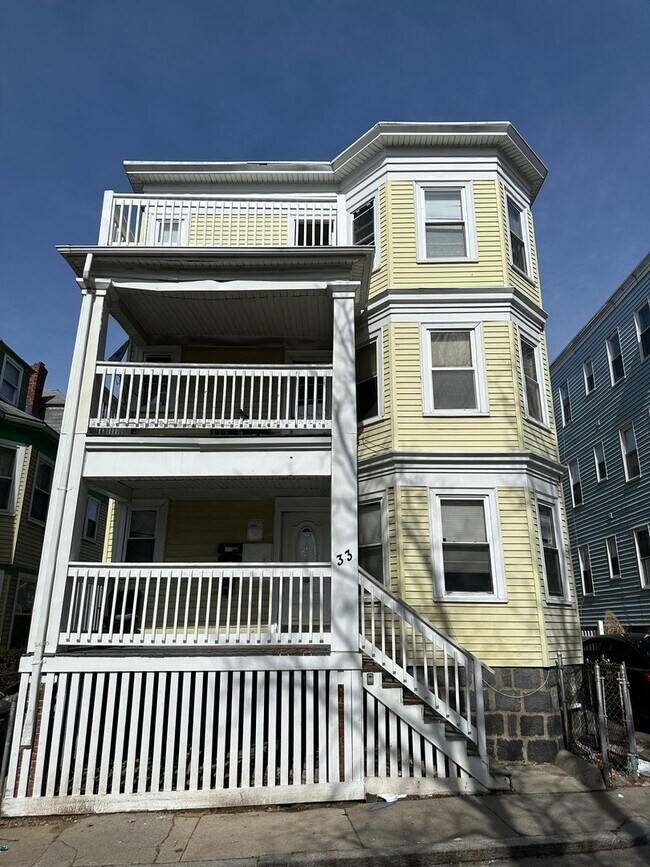 property at 33 W Tremlett St