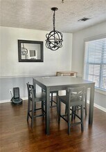 5472 Riverchase Dr in Flowery Branch, GA - Building Photo - Building Photo