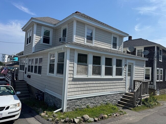 property at 23 Berkley Rd
