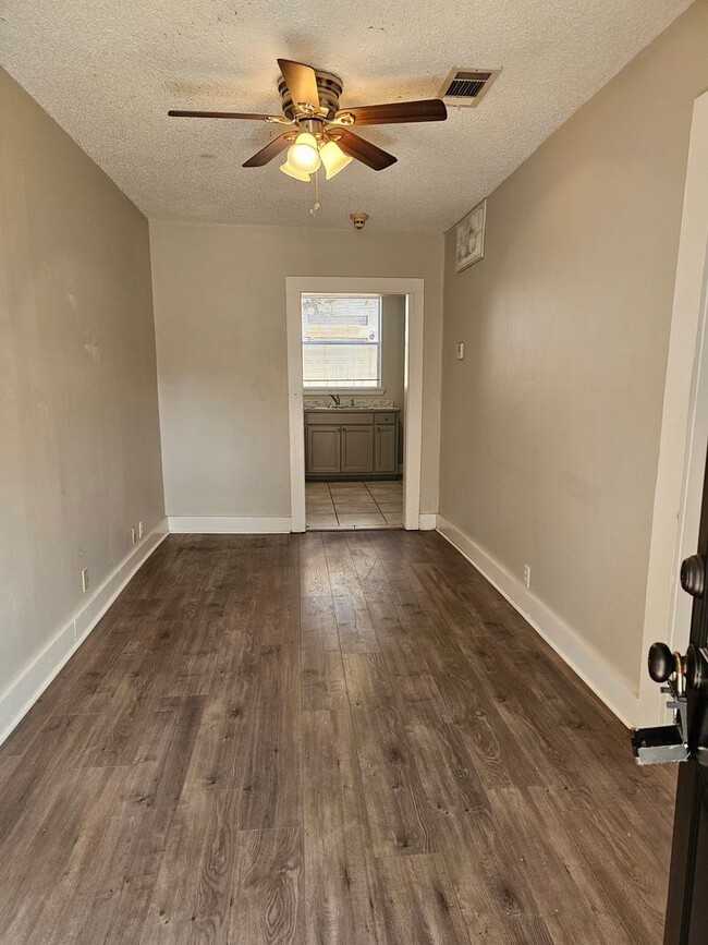 202 N Cypress St in Hammond, LA - Building Photo - Building Photo