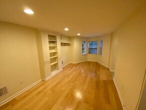 1424 Swann St NW in Washington, DC - Building Photo - Building Photo