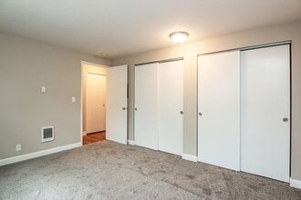 Village 35 in Portland, OR - Building Photo - Interior Photo