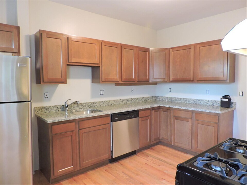 5 Portsmouth St, Unit 1 in Cambridge, MA - Building Photo