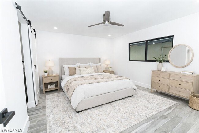 6499 Royal Woods Dr in Ft. Myers, FL - Building Photo - Building Photo