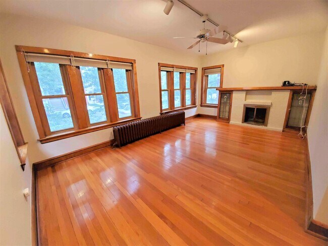 3922 N Monticello Ave in Chicago, IL - Building Photo - Building Photo