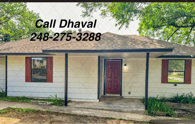 property at 701 E Morton St