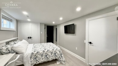 187 Armour Blvd in Toronto, ON - Building Photo - Building Photo
