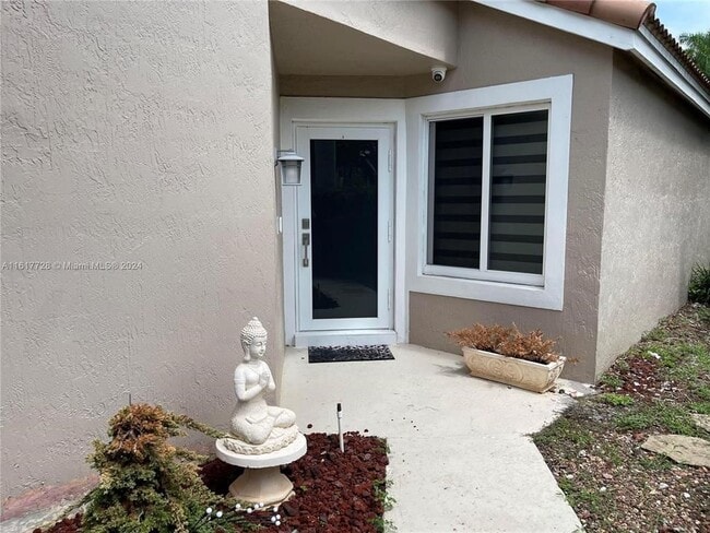 10101 SW 5th St in Plantation, FL - Building Photo - Building Photo
