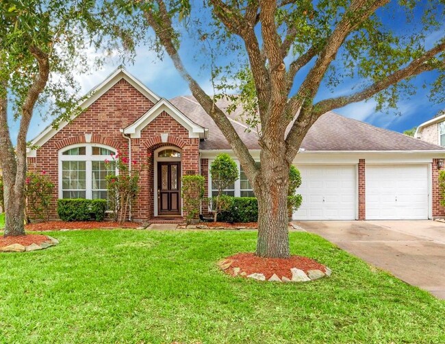 property at 2137 Lakewind Ln