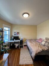 16 Silvey Pl, Unit 1 in Somerville, MA - Building Photo - Building Photo