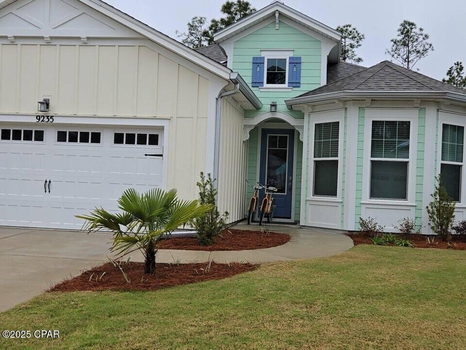 9235 Paradise Dr in Inlet Beach, FL - Foto de edificio