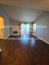 490 E 700 S in Clearfield, UT - Foto de edificio - Building Photo