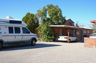 4125-4127 E Brown Way in Tucson, AZ - Building Photo - Building Photo