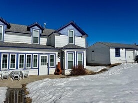 207 Grand Ave in Hot Sulphur Springs, CO - Building Photo