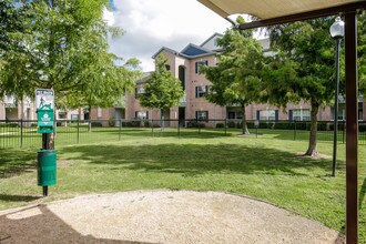 Montage at Cinco Ranch in Katy, TX - Foto de edificio - Building Photo