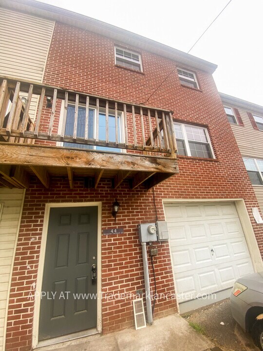 48 Front St in York Haven, PA - Building Photo