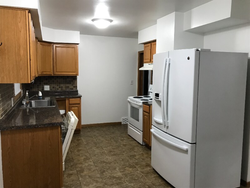 1615 Concord St S in South St. Paul, MN - Building Photo
