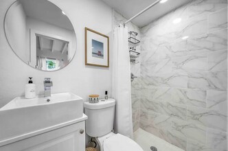 140 SE 9th Ave in Boynton Beach, FL - Foto de edificio - Building Photo