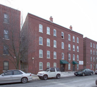 Verano Apartments in Holyoke, MA - Foto de edificio - Building Photo