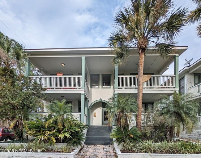 property at 2749 Vernon Terrace