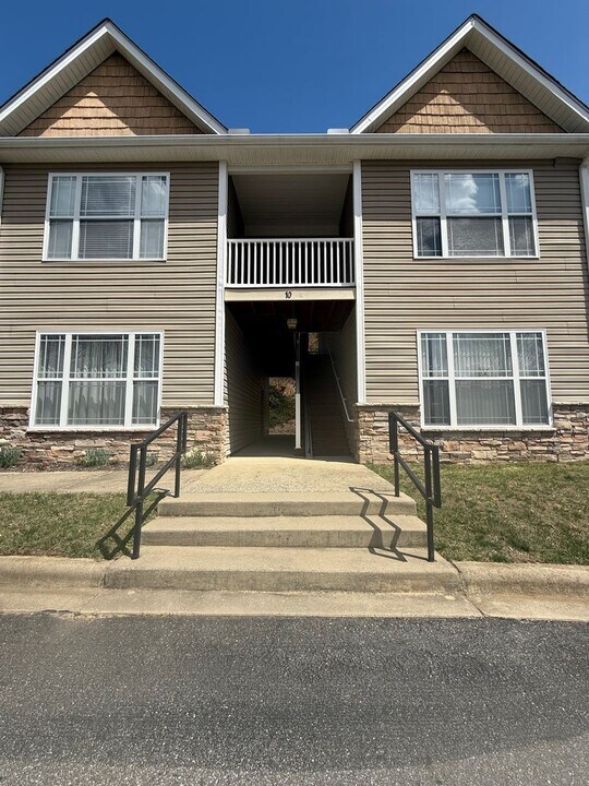 10 Northbrook Pl in Asheville, NC - Foto de edificio
