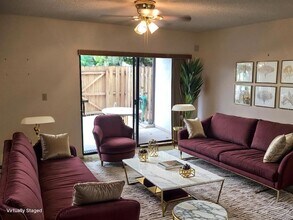 2649 Surrey Ct in Kissimmee, FL - Building Photo - Building Photo