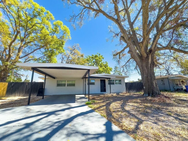8911 Oren Ave in Tampa, FL - Building Photo - Building Photo