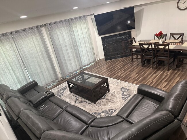 property at 1234 Churchill Ct