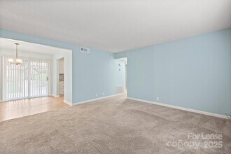 2630 Park Rd in Charlotte, NC - Building Photo - Building Photo