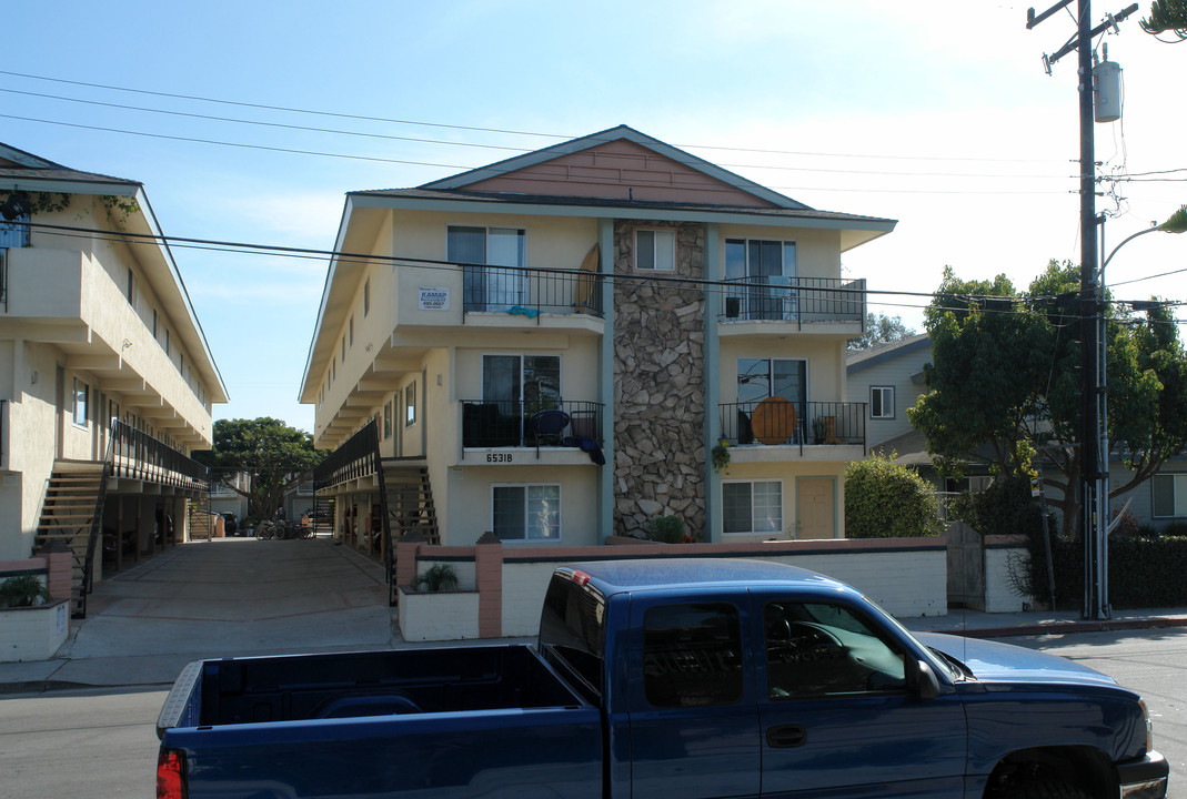 The Laguna Apartments in Goleta, CA - Building Photo