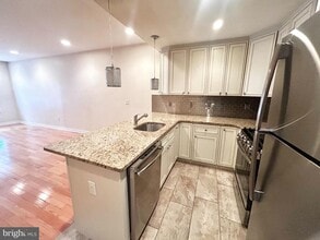 1269 N Dover St in Philadelphia, PA - Building Photo - Building Photo