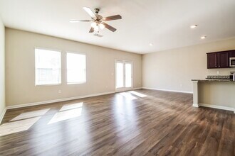 3875 Place Dr in Loganville, GA - Building Photo - Building Photo