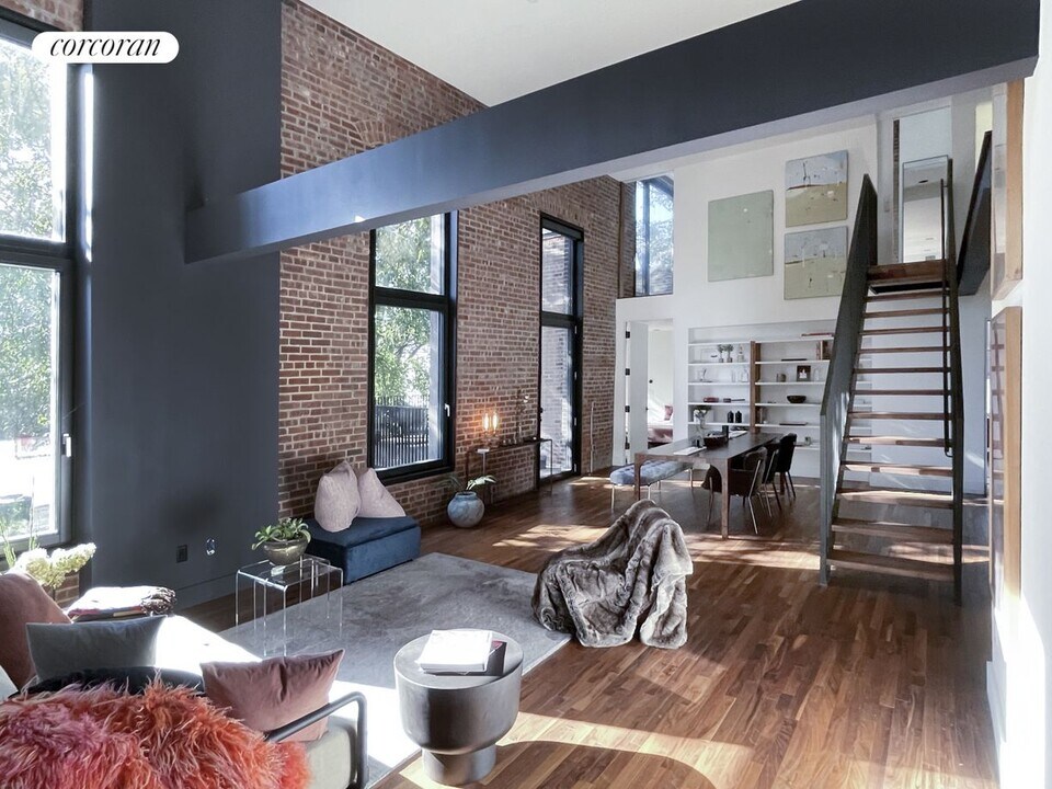 533 Leonard St in Brooklyn, NY - Building Photo