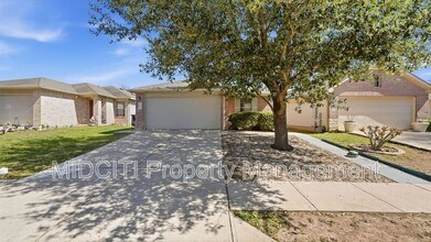 11309 Autumn Ash Dr in Manchaca, TX - Building Photo - Building Photo
