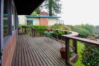 966 Keeler Ave in Berkeley, CA - Foto de edificio - Building Photo