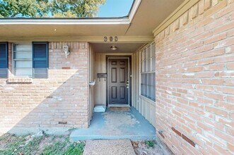 619 Cove Hollow Dr in Dallas, TX - Building Photo - Building Photo