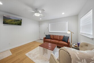 2927 Nicholson Dr in Baton Rouge, LA - Building Photo - Building Photo