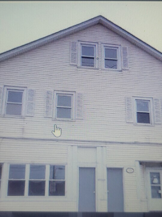 115 Northfield Rd, Unit 3 in Bedford, OH - Foto de edificio