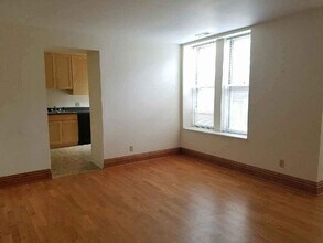 5795 Pershing Ave in St. Louis, MO - Building Photo - Building Photo