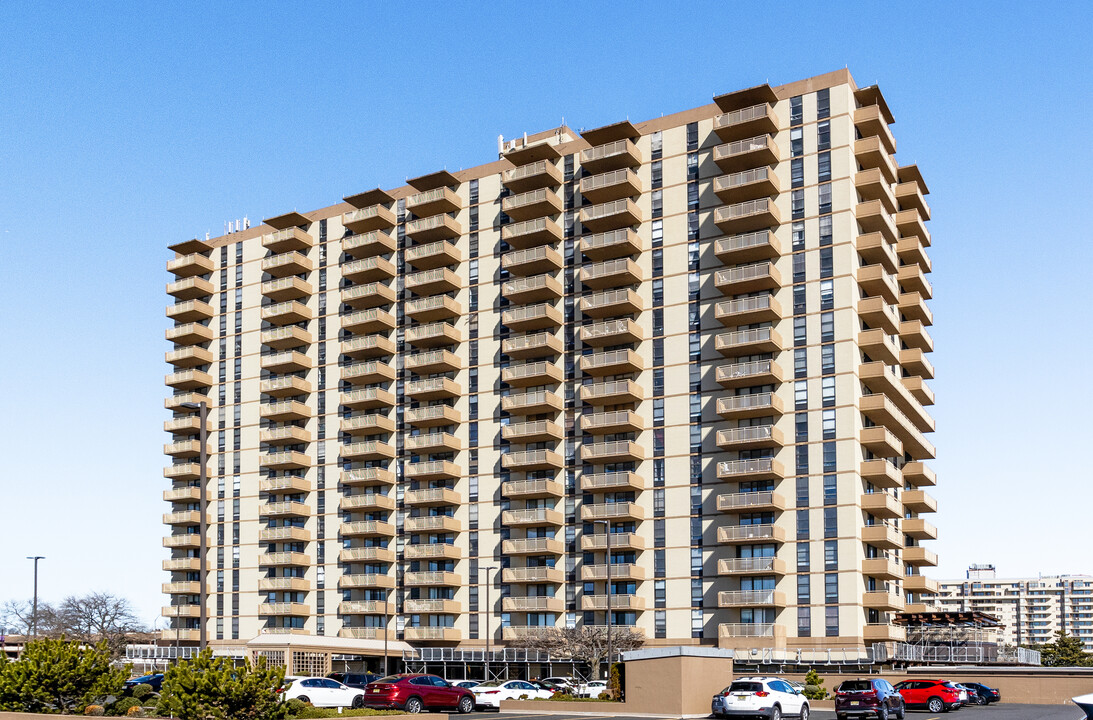 Imperial House in Long Branch, NJ - Foto de edificio