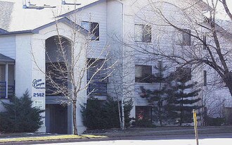 2142 Canyon Blvd in Boulder, CO - Building Photo