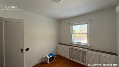 116 Parkview Hill Cres in Toronto, ON - Building Photo - Building Photo