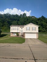 4724 Land Rush Dr in House Springs, MO - Building Photo