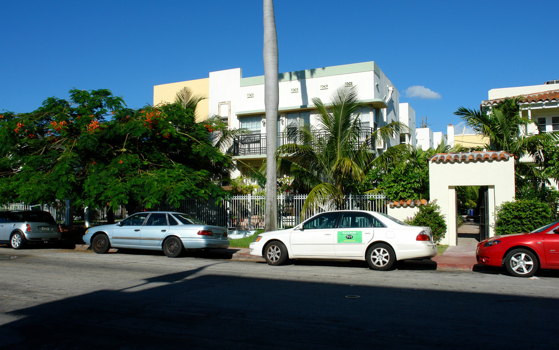 1610`-1614 Drexel Ave in Miami Beach, FL - Building Photo