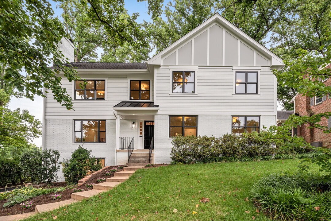 3109 N Nottingham St in Arlington, VA - Building Photo